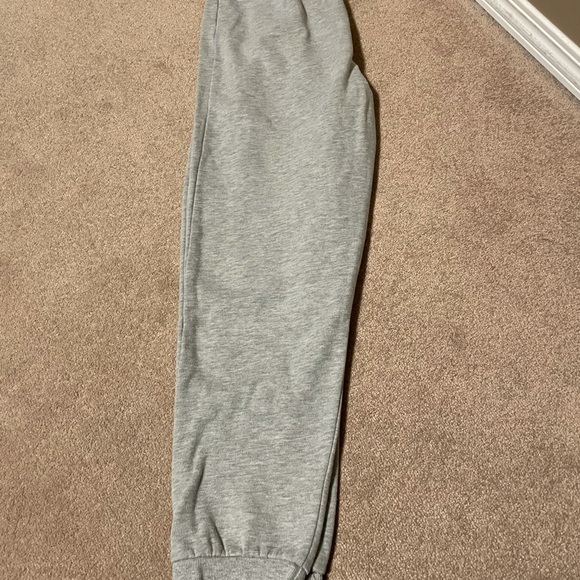 Forever21 jogger pants - Picture 3 of 4
